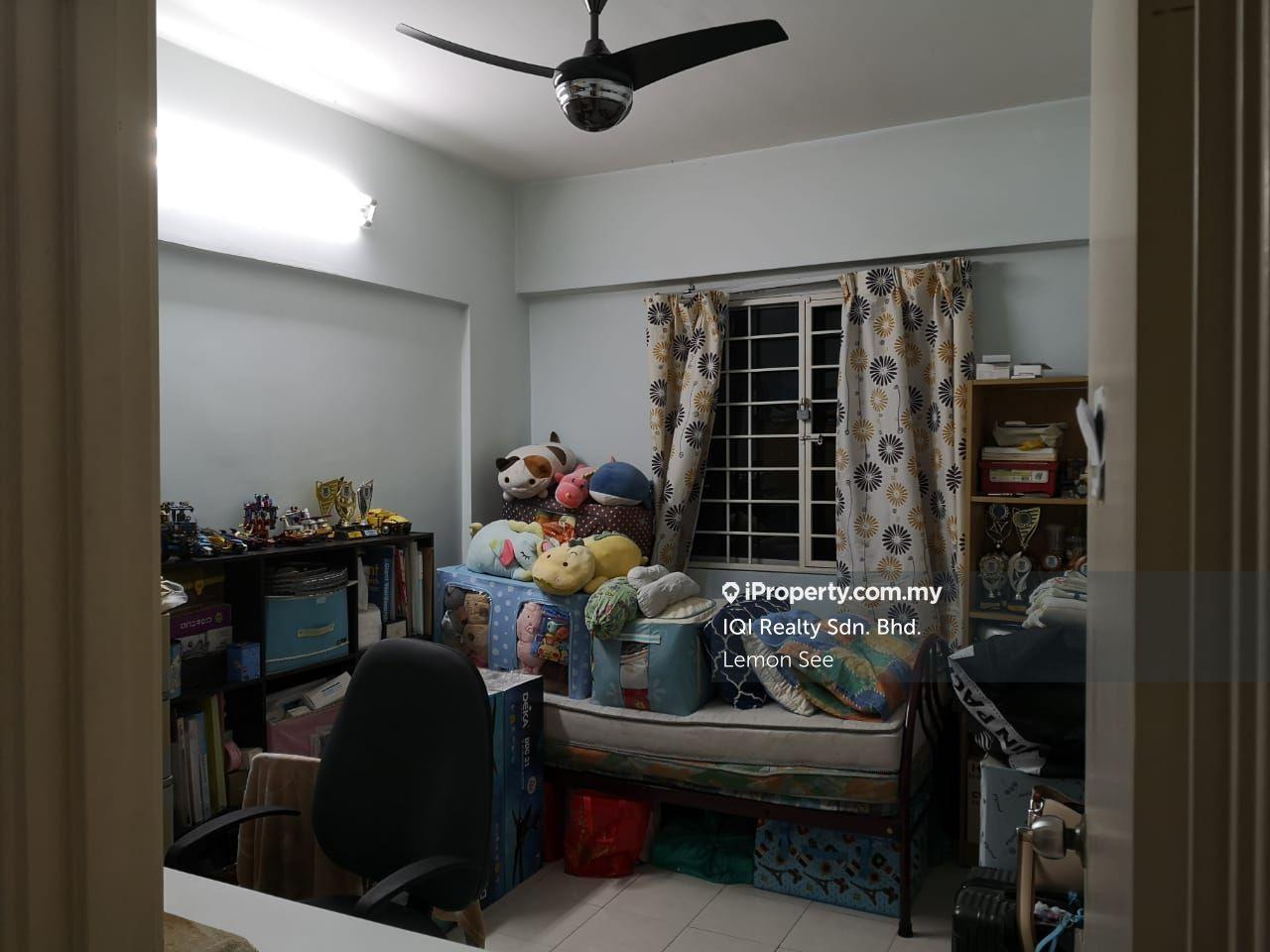 Condominium for Sale in Petaling Indah Condominiums by Lemon See - iProperty.com.my