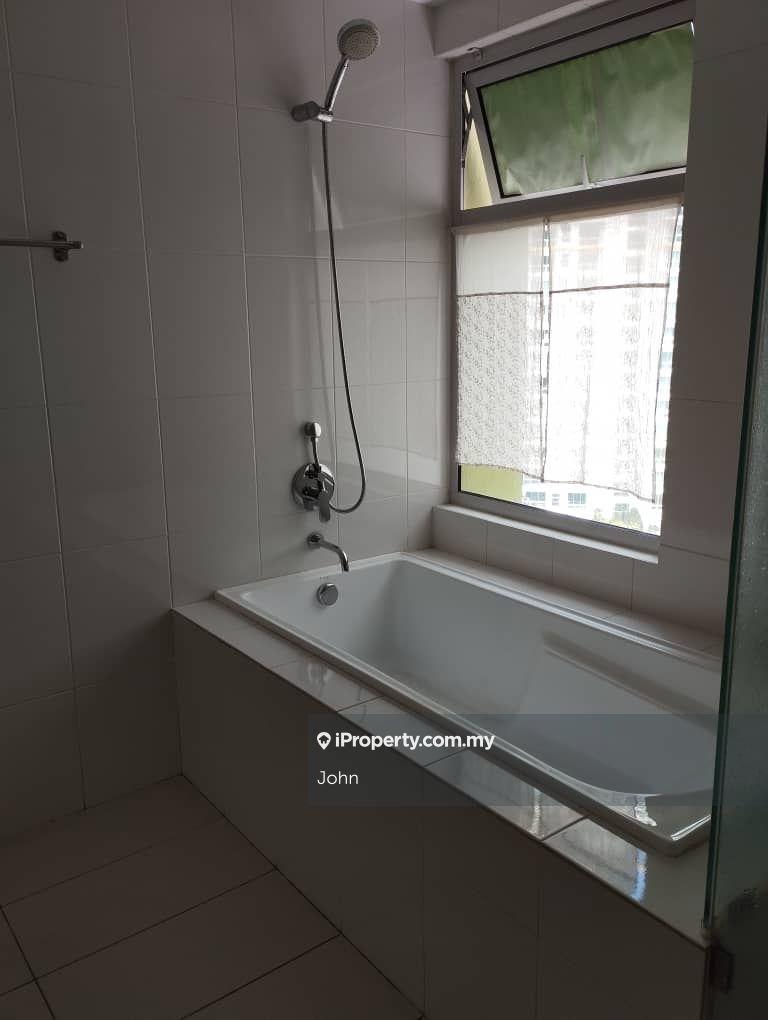 Kondominium untuk Dijual di The Latitude Condominium oleh John - iProperty.com.my