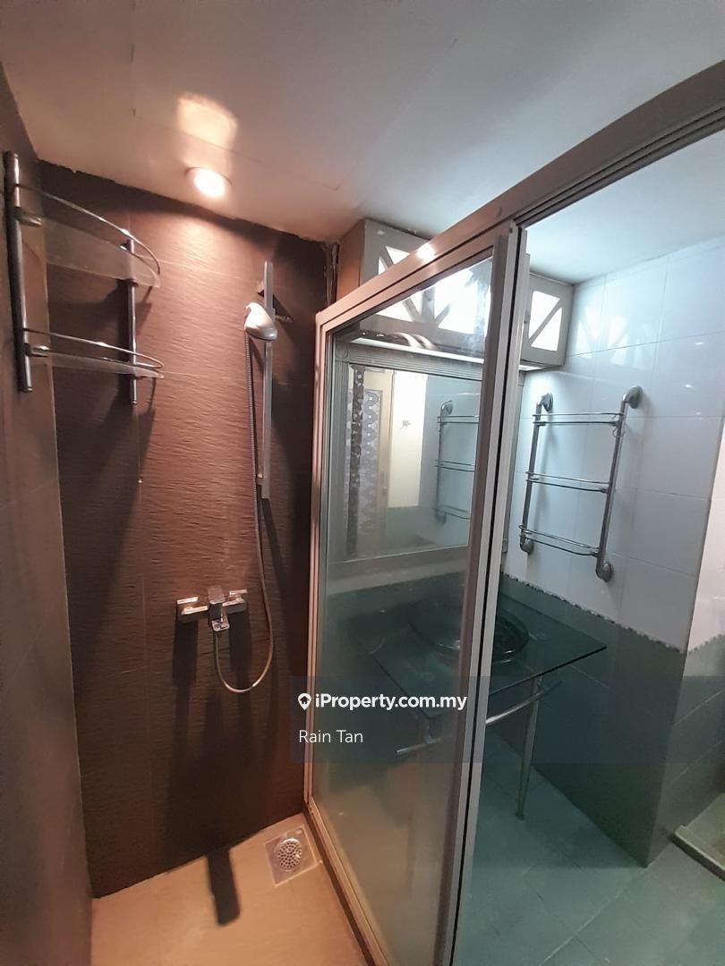 Kondominium untuk Dijual di Amadesa Resort Condominium oleh Rain Tan - iProperty.com.my