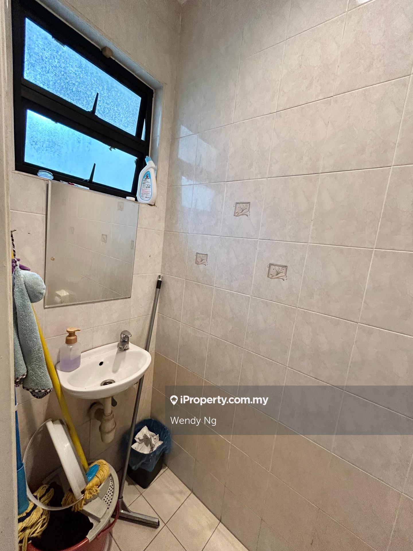 Townhouse for Sale in Sunway Damansara, Kota Damansara by Wendy Ng - iProperty.com.my