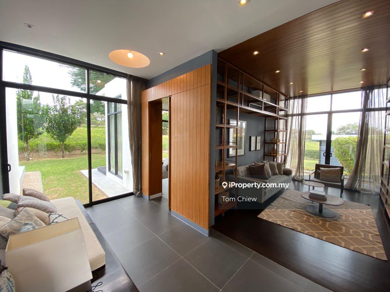 Banglo untuk Dijual di Leisure Farm, Gelang Patah oleh Tom Chiew - iProperty.com.my