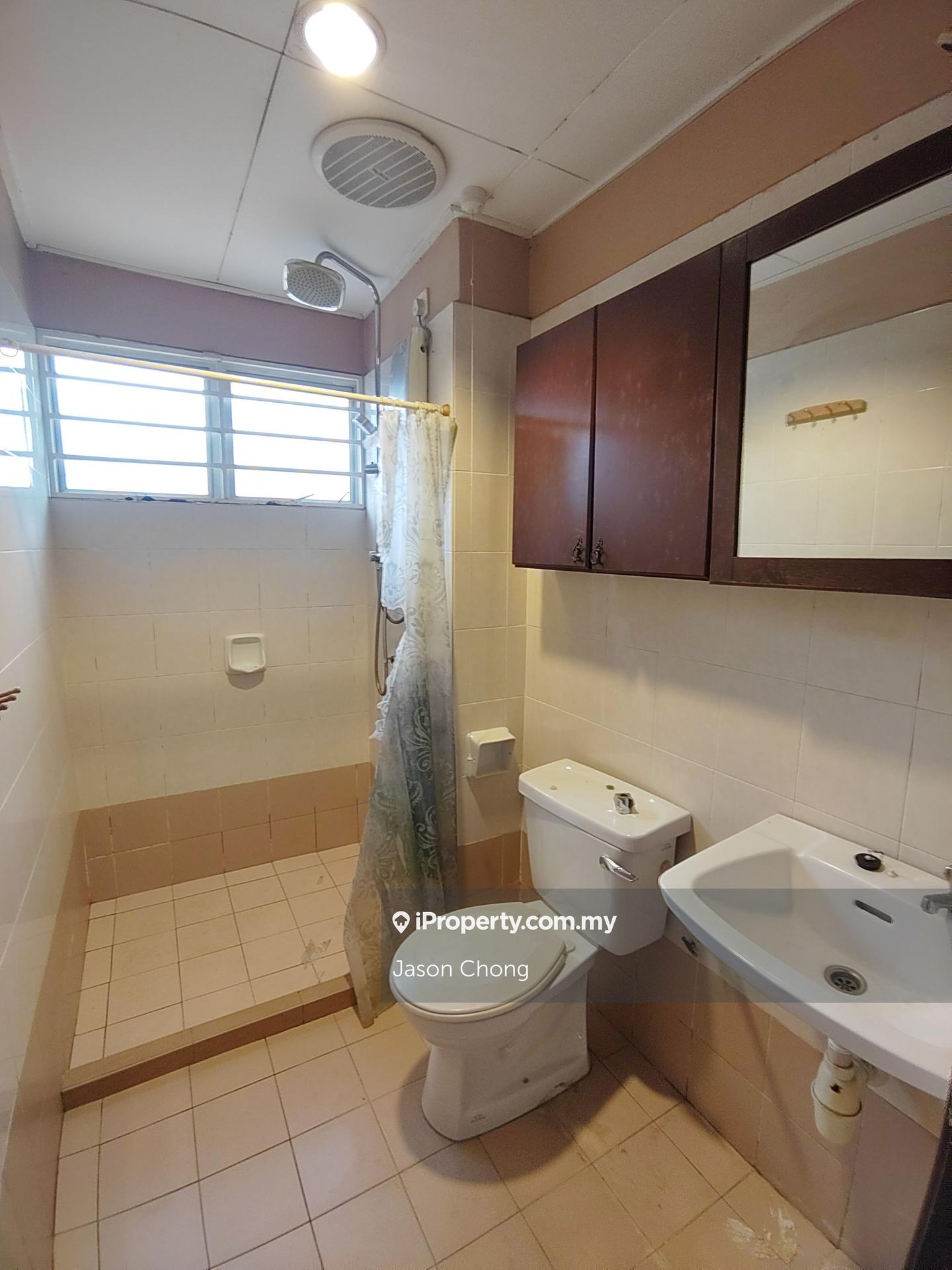 Rumah Berangkai 2 Tingkat untuk Dijual di Bandar Botanic, Klang oleh Jason Chong - iProperty.com.my