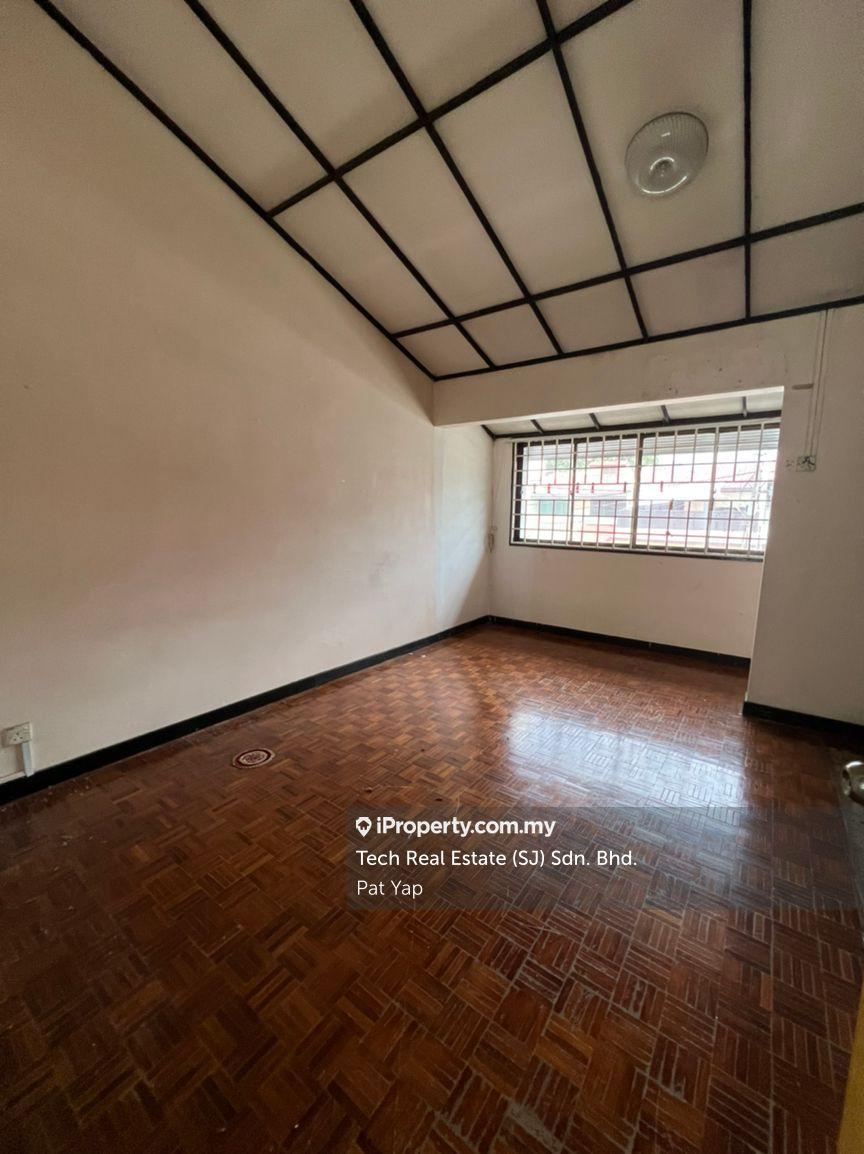 3.5-storey Terraced House for Sale in Taman Seputeh Mid Valley Robson Heights, Seputeh by Pat Yap - iProperty.com.my