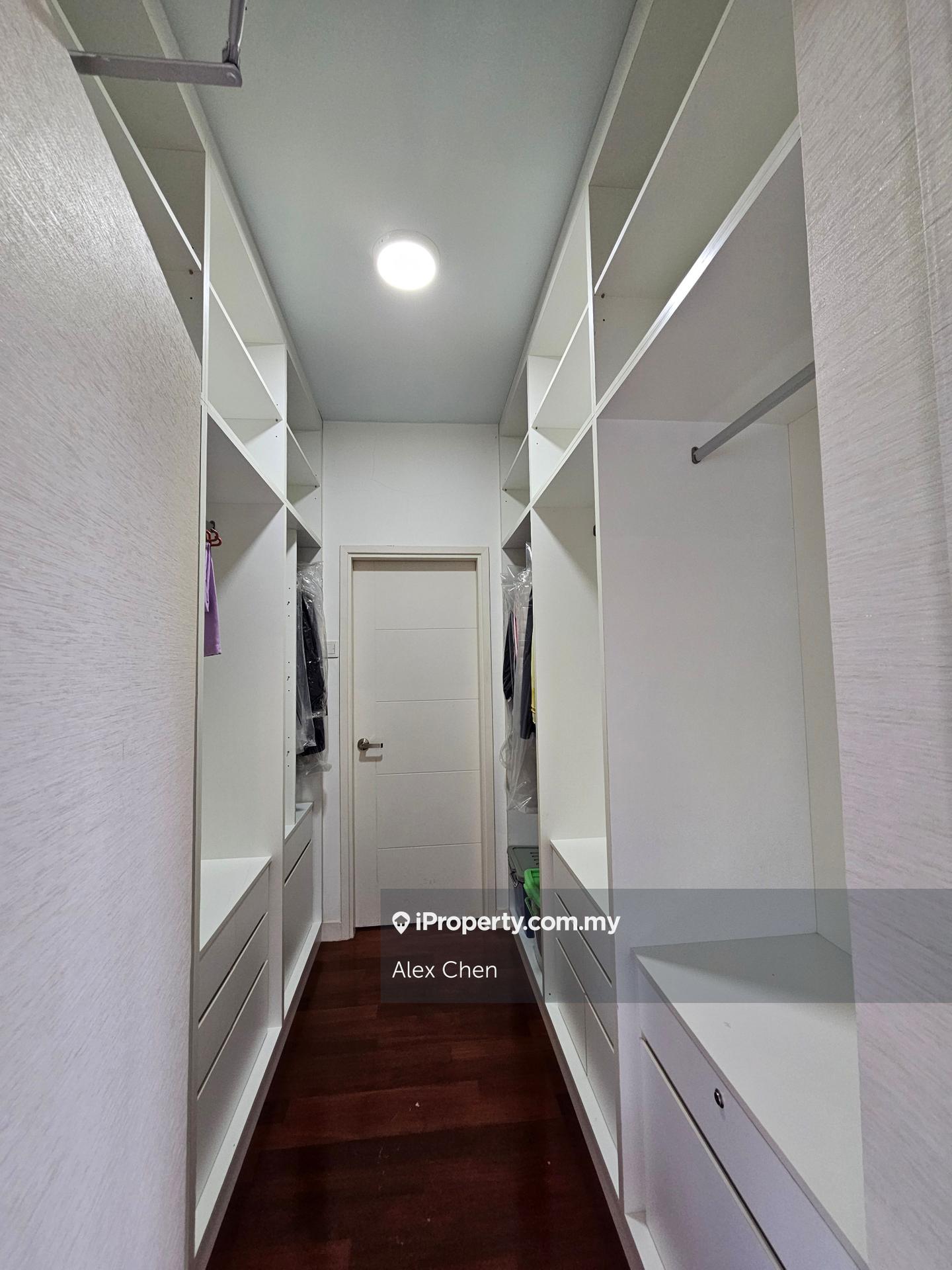 Rumah Berkembar untuk Dijual di Taman Tropicana Cheras, Bandar Sungai Long oleh Alex Chen - iProperty.com.my