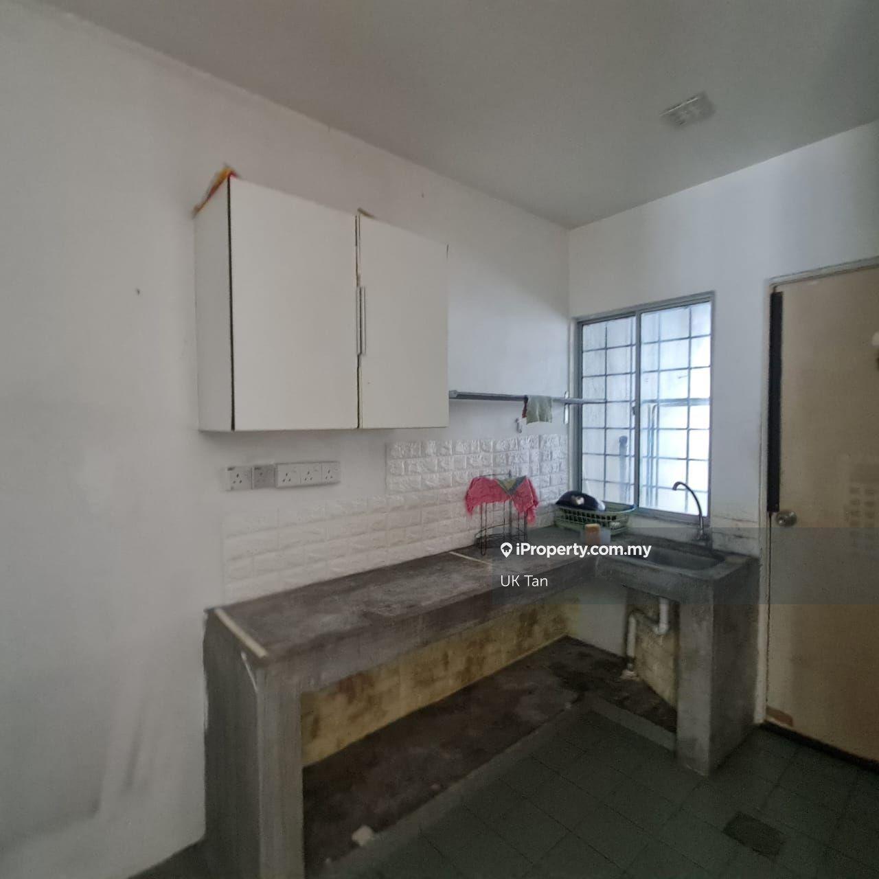 Rumah Berangkai 2 Tingkat untuk Dijual di Puchong Utama (Seksyen 12), Puchong oleh UK Tan - iProperty.com.my