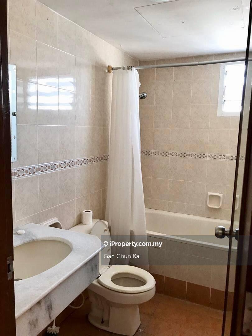 Condominium for Rent in Gurney Park Condominium by Gan Chun Kai - iProperty.com.my