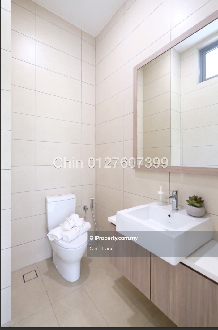 Rumah Berangkai 2 Tingkat untuk Dijual di Bangi Golf Resort Superlink with Golf Course View, Bangi oleh Chin Liang - iProperty.com.my