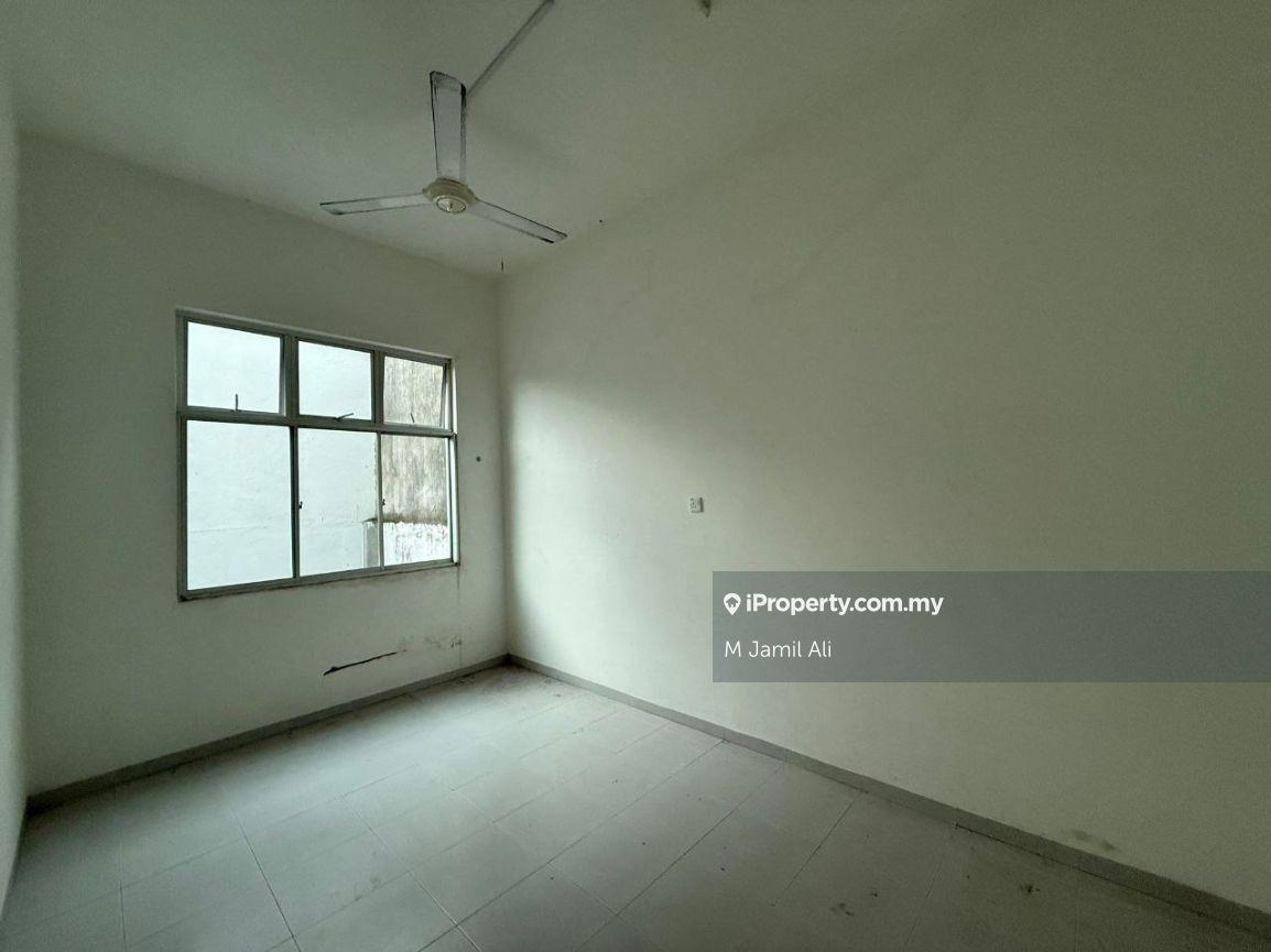 Semi-Detached House for Sale in Taman Mutiara, Parit Sulong by M Jamil Ali - iProperty.com.my