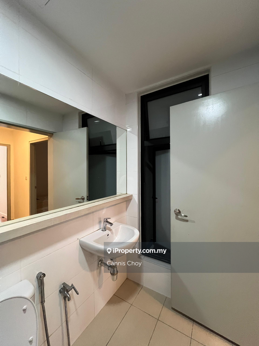 Service Residence for Sale in Utropolis Suites 2 by Cannis Choy - iProperty.com.my