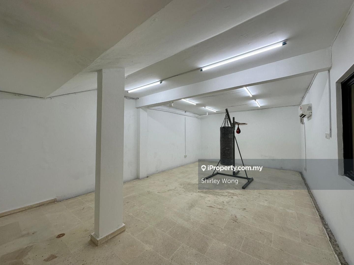 Banglo untuk Dijual di Serdang, Seri Kembangan oleh Shirley Wong - iProperty.com.my