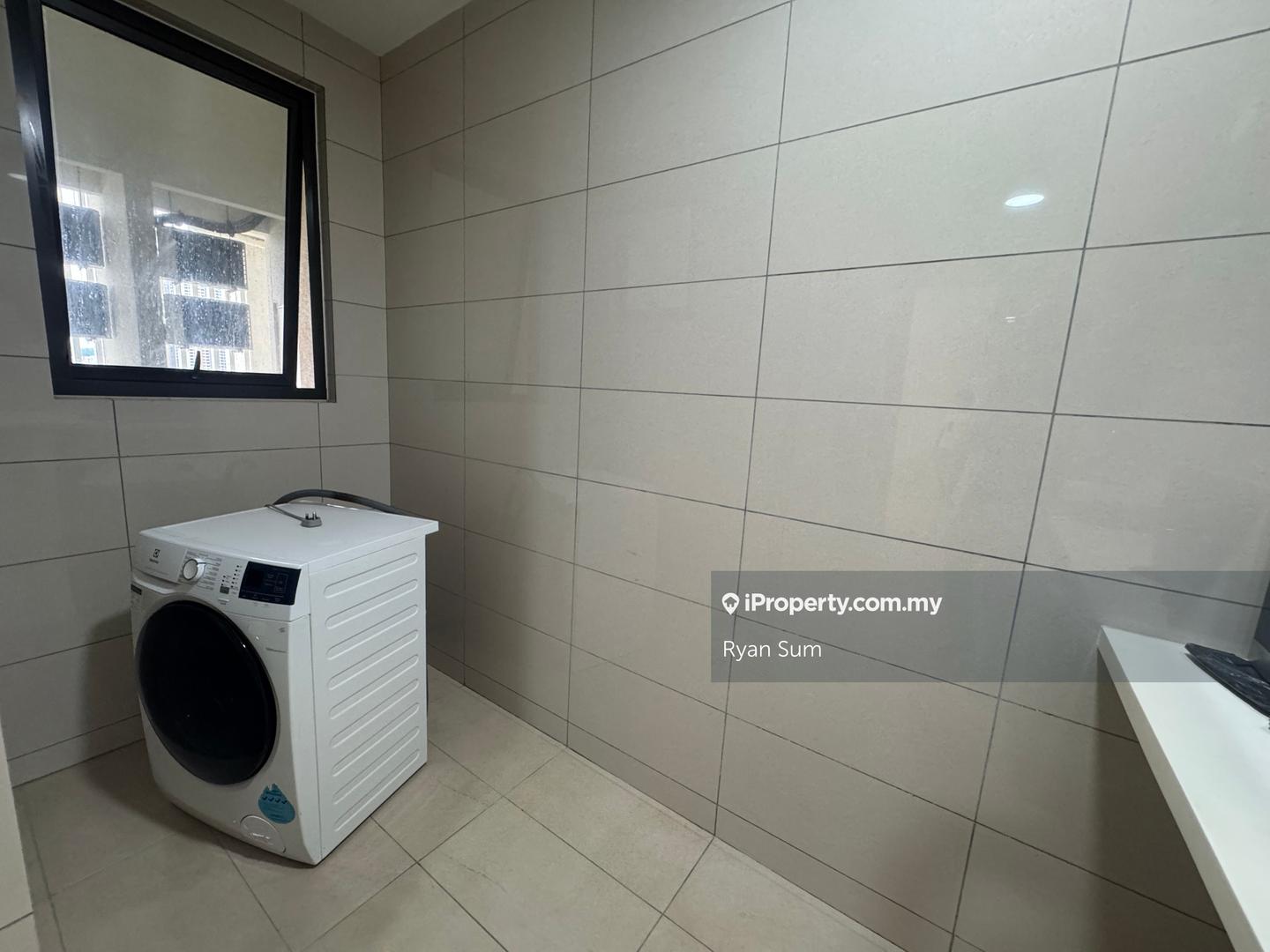 Residensi Servis untuk Dijual di The Park Sky Residence oleh Ryan Sum - iProperty.com.my