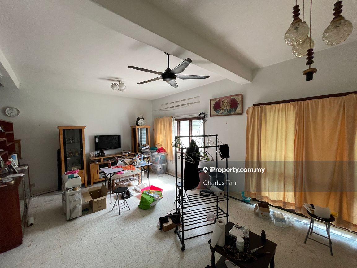 Semi-Detached House for Sale in Ampang Jaya, Ampang by Charles Tan - iProperty.com.my