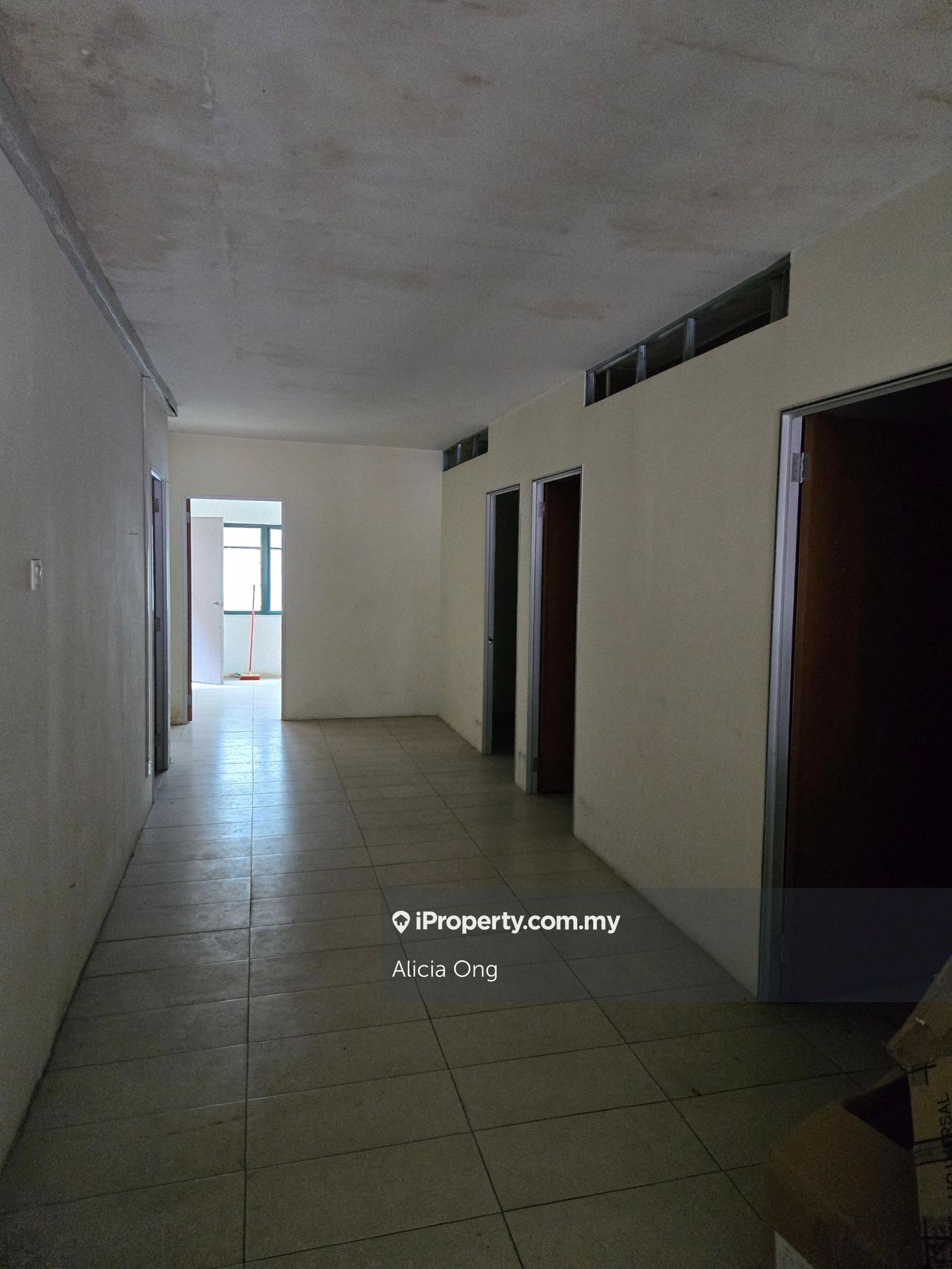 Shop-Office for Sale in Fraser Business Park, Sungai Besi by Alicia Ong - iProperty.com.my