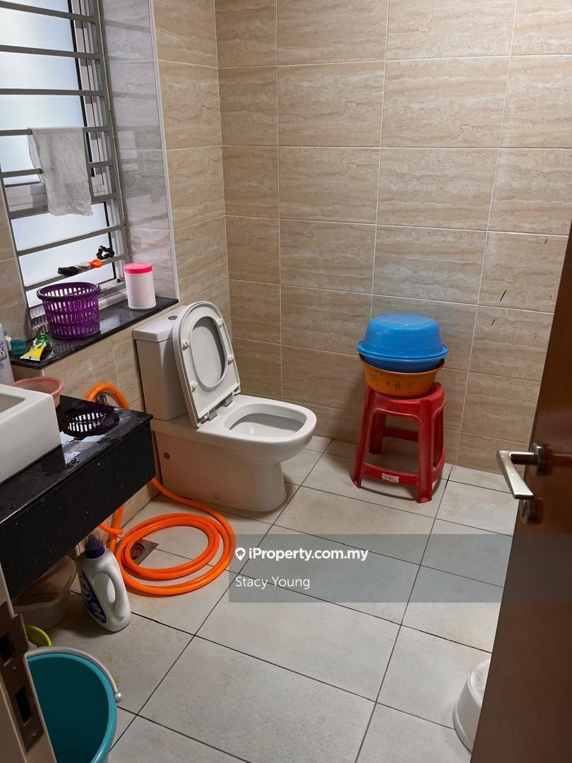 Rumah Berangkai 3 Tingkat untuk Dijual di Taman Taming Indah 2, Bandar Sungai Long oleh Stacy Young - iProperty.com.my
