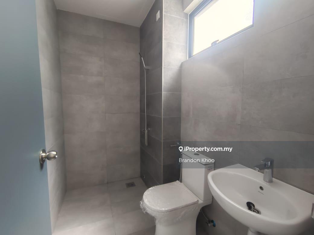 Rumah Berangkai 2 Tingkat untuk Dijual di Taman Sierra Hijauan, Ampang oleh Brandon Khoo - iProperty.com.my