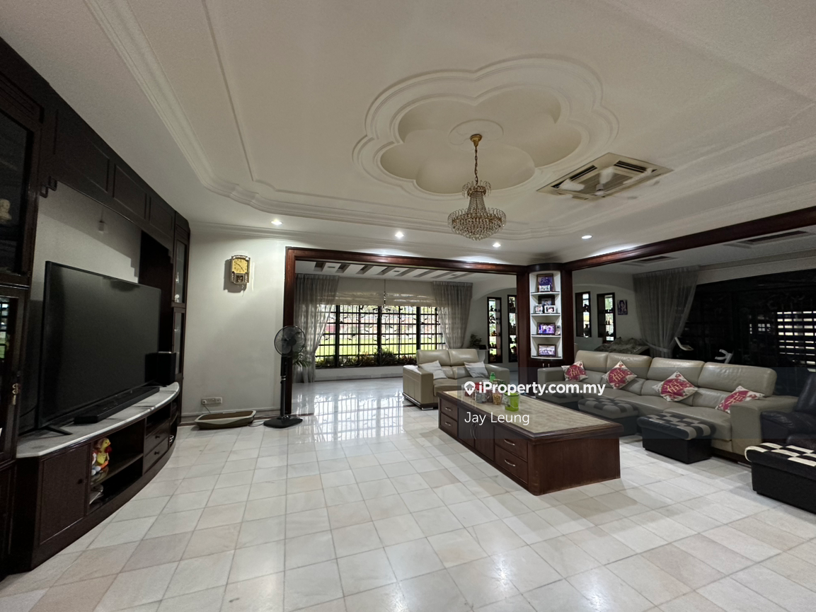 Bungalow House for Sale in Taman Golf, Ipoh by Jay Leung - iProperty.com.my