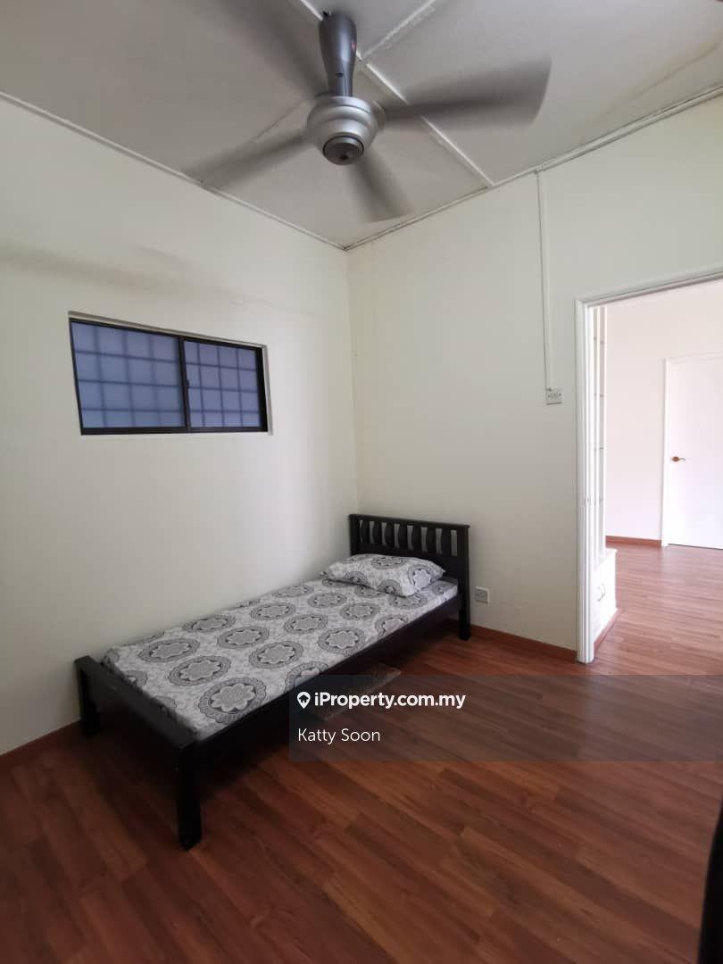 Pangsapuri untuk Dijual di Pangsapuri Kempas oleh Katty Soon - iProperty.com.my