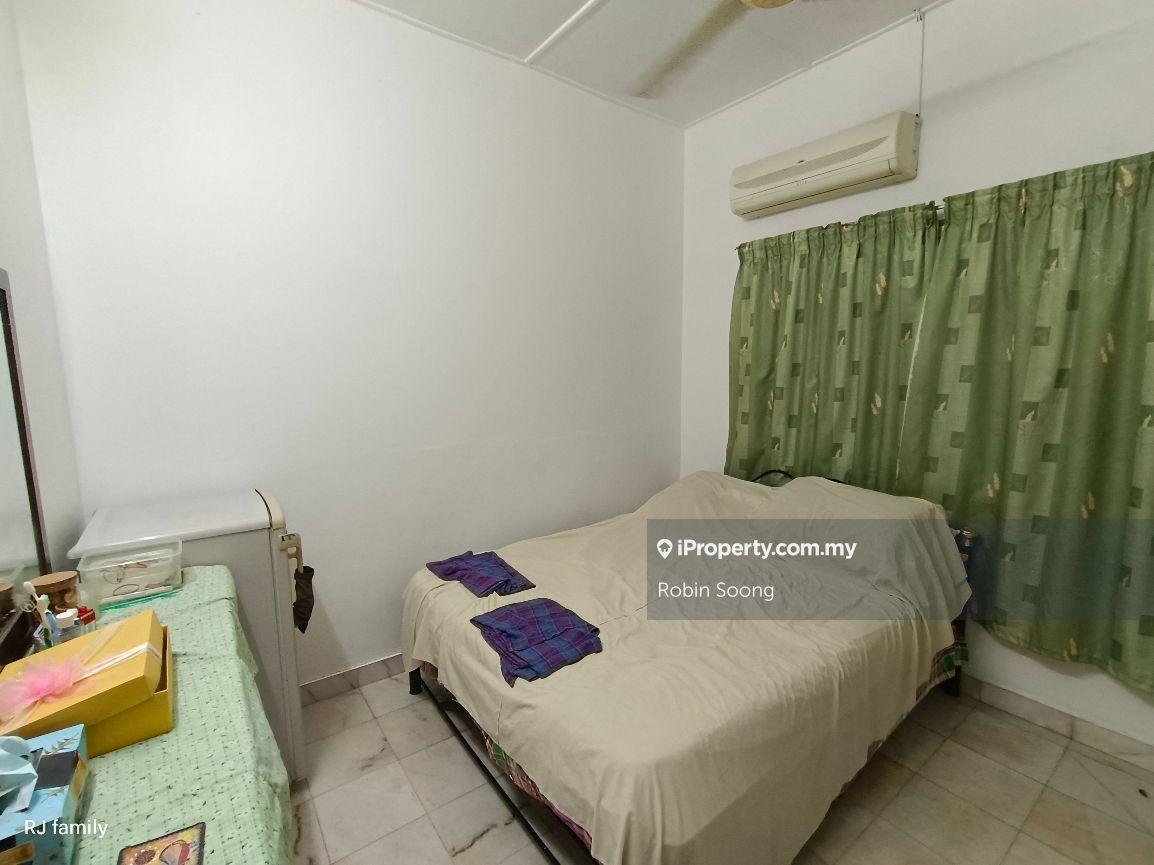 1-storey Terraced House for Sale in Ujong Pasir, Melaka City by Robin Soong - iProperty.com.my