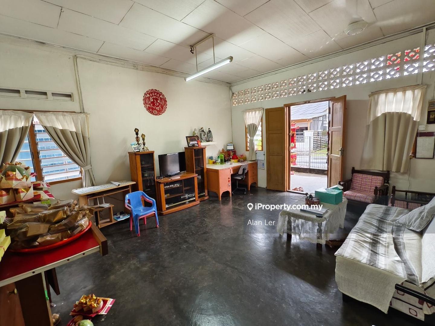 Rumah Berangkai 1 Tingkat untuk Dijual di Kampung Poh Chee Leng, Skudai oleh Alan Ler - iProperty.com.my