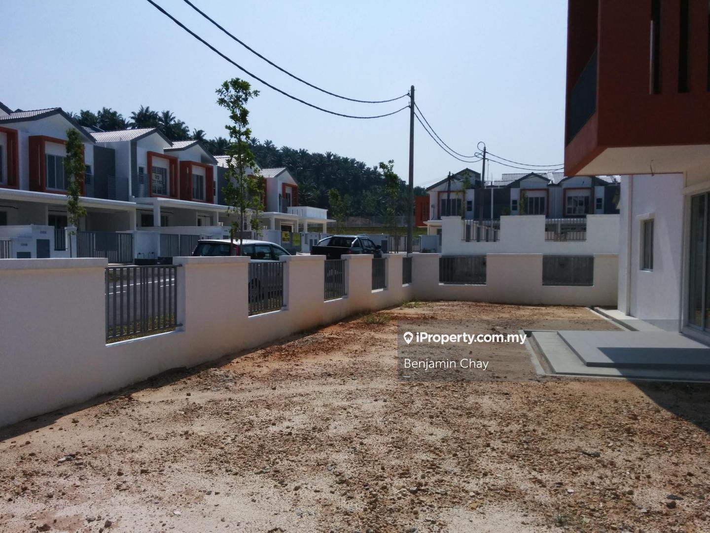 Rumah Berangkai 2 Tingkat untuk Dijual di Bandar Seri Coalfields, Ijok oleh Benjamin Chay - iProperty.com.my