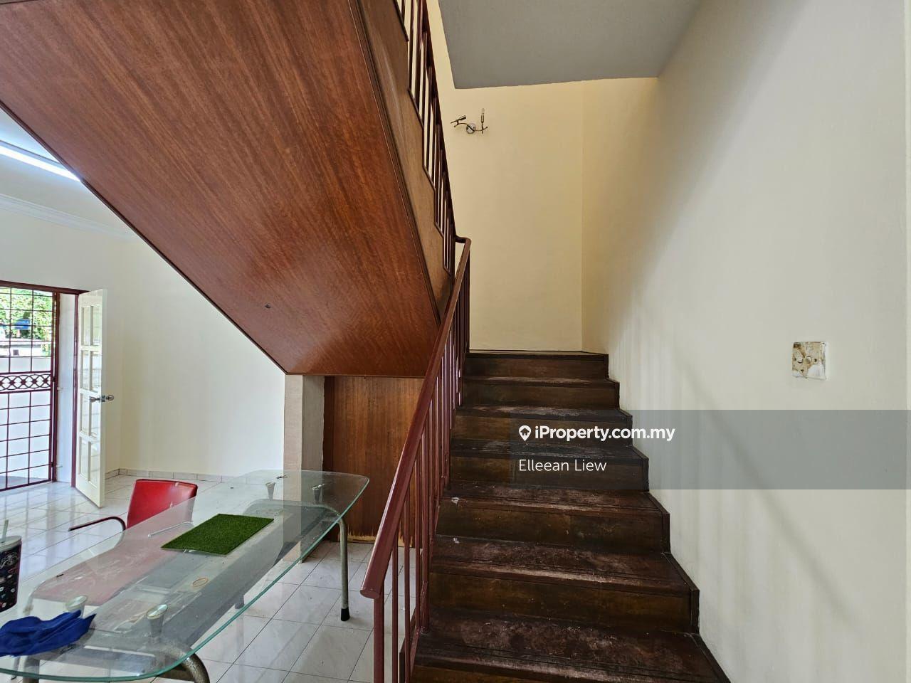 Rumah Berangkai 2 Tingkat untuk Dijual di Taman Putra Budiman, Balakong oleh Elleean Liew - iProperty.com.my