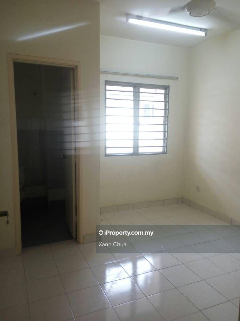 2.5-storey Terraced House for Sale in Eminence, Equine, Bdr Putra Permai, Seri Kembangan by Xann Chua - iProperty.com.my