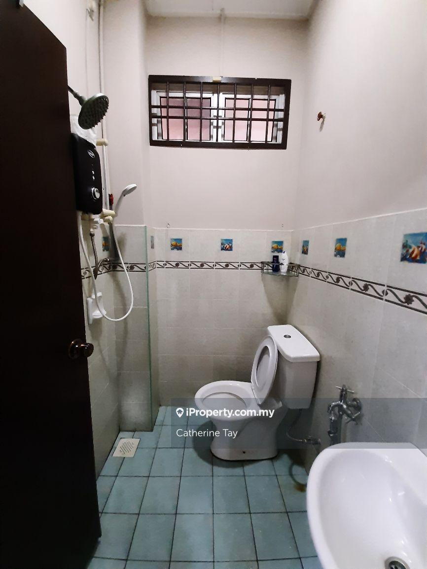 Rumah Berangkai 2 Tingkat untuk Dijual di Taman Bukit Dahlia, Pasir Gudang oleh Catherine Tay - iProperty.com.my