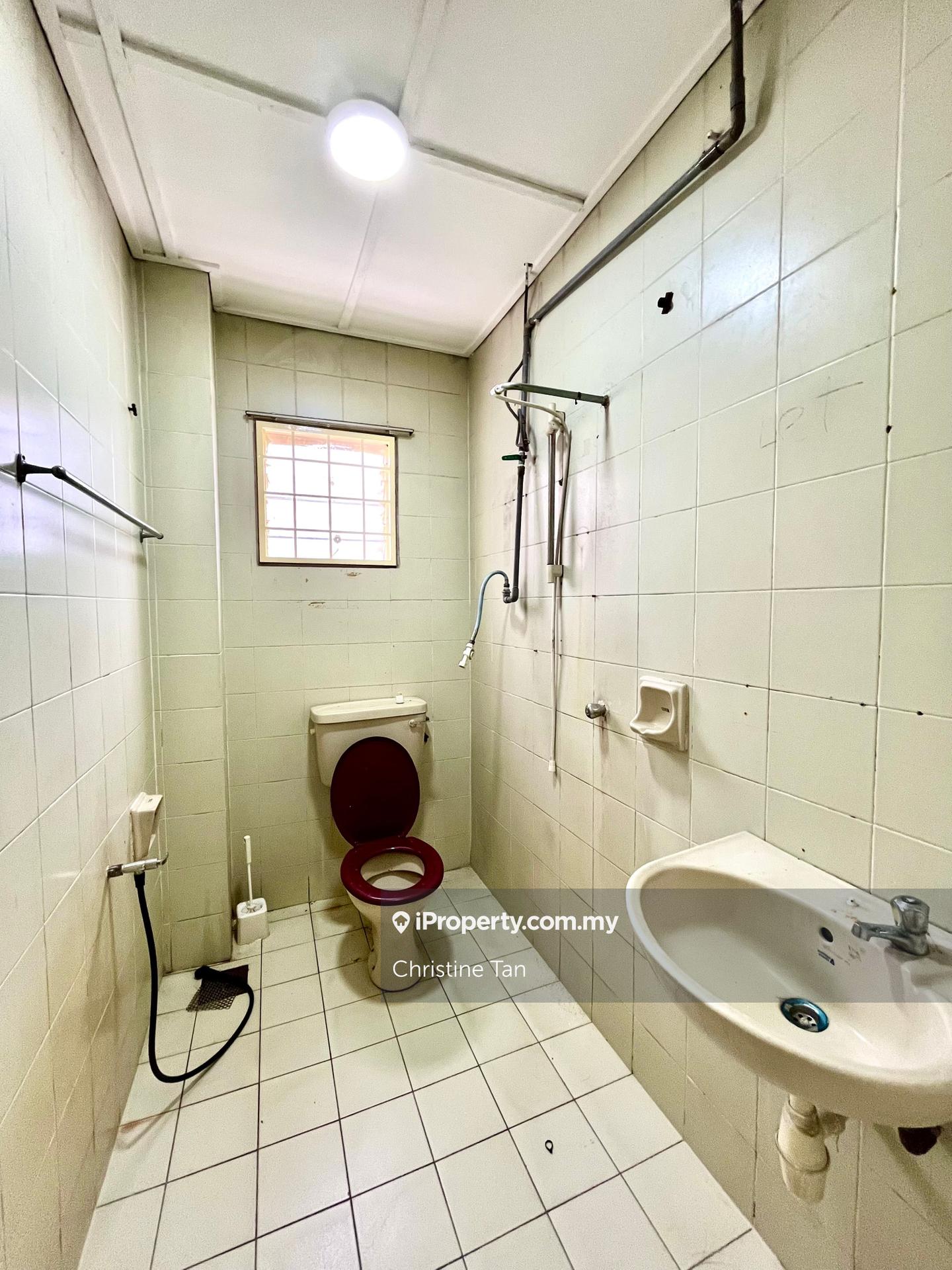 Rumah Berangkai 2 Tingkat untuk Dijual di Taman Alam Megah, Shah Alam oleh Christine Tan - iProperty.com.my