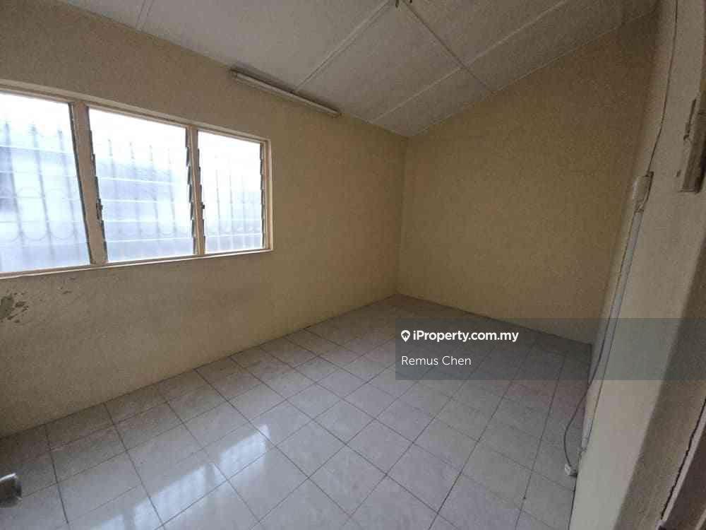 2-storey Terraced House for Sale in Taman Universiti Indah, Seri Kembangan by Remus Chen - iProperty.com.my