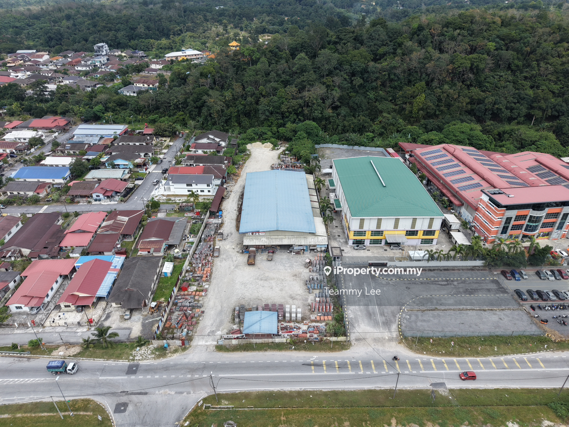 Tanah Perindustrian untuk Dijual di 1,.72 Acres Industrial Land Jalan Sungai Tekali, Hulu Langat oleh Teammy Lee - iProperty.com.my