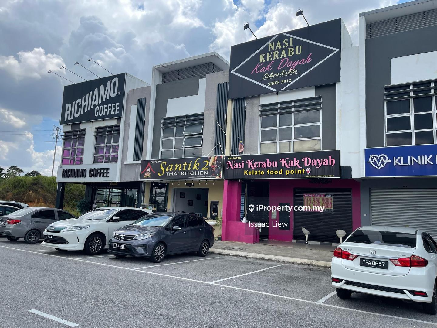 Kedai untuk Dijual di Bandar Country Homes, Rawang oleh Issaac Liew - iProperty.com.my