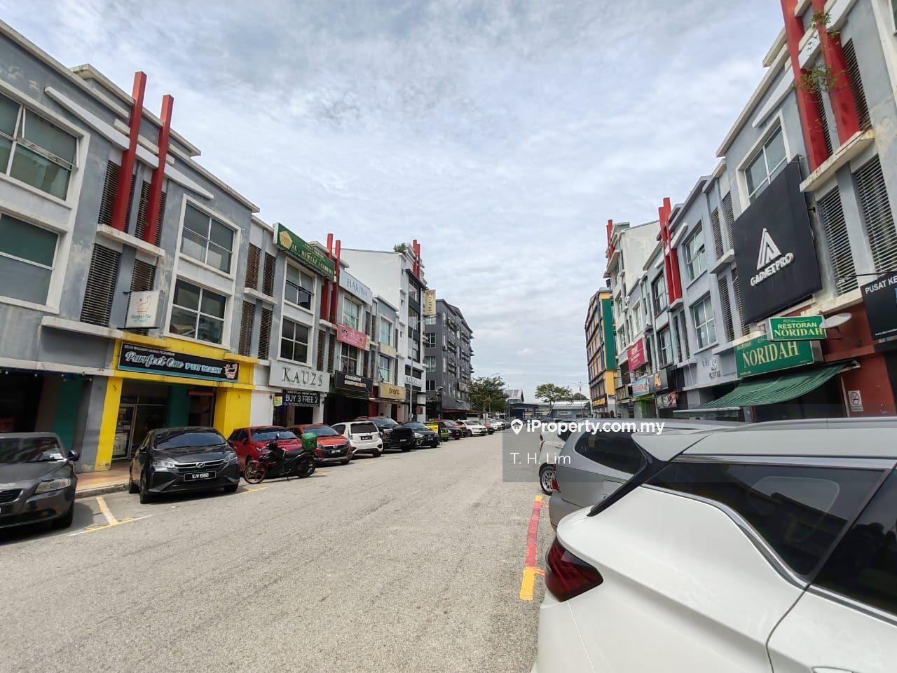 Shop for Sale in Seksyen 16, Shah Alam by T. H. Lim - iProperty.com.my