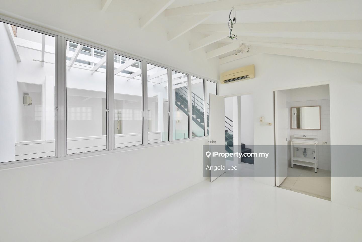 Rumah Teres untuk Dijual di Medan Damansara, Damansara Heights oleh Angela Lee - iProperty.com.my