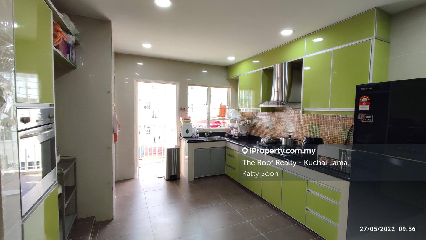 Rumah Bandar untuk Dijual di Taman Sungai Besi Indah, Seri Kembangan oleh Katty Soon - iProperty.com.my