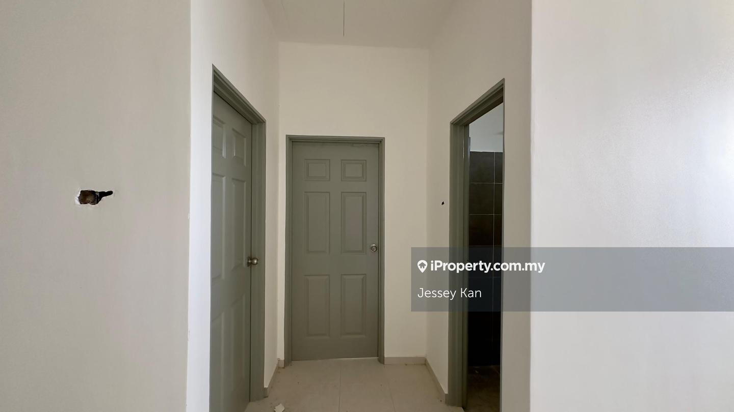 Rumah Berkembar untuk Dijual di Kampung Batu Hitam, Beserah oleh Jessey Kan - iProperty.com.my