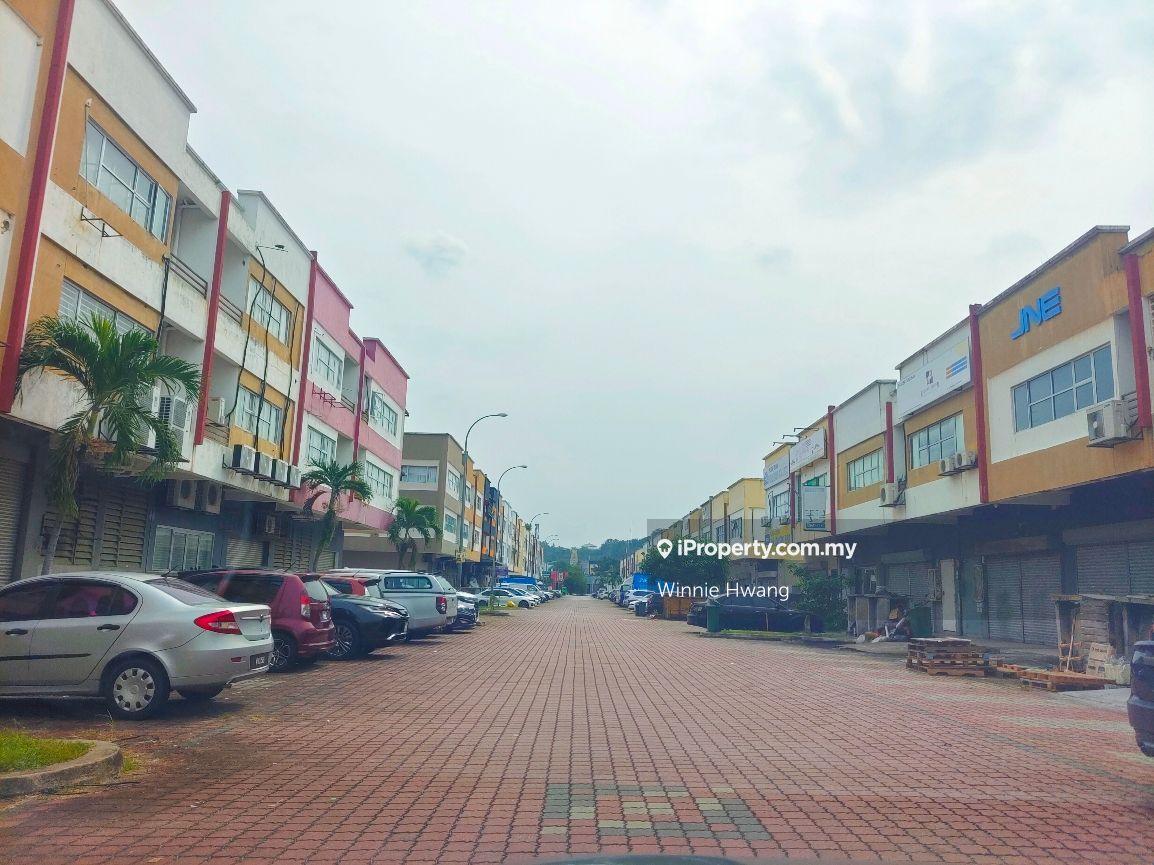 Shop-Office for Sale in Puchong Gateway, Puchong by Winnie Hwang - iProperty.com.my