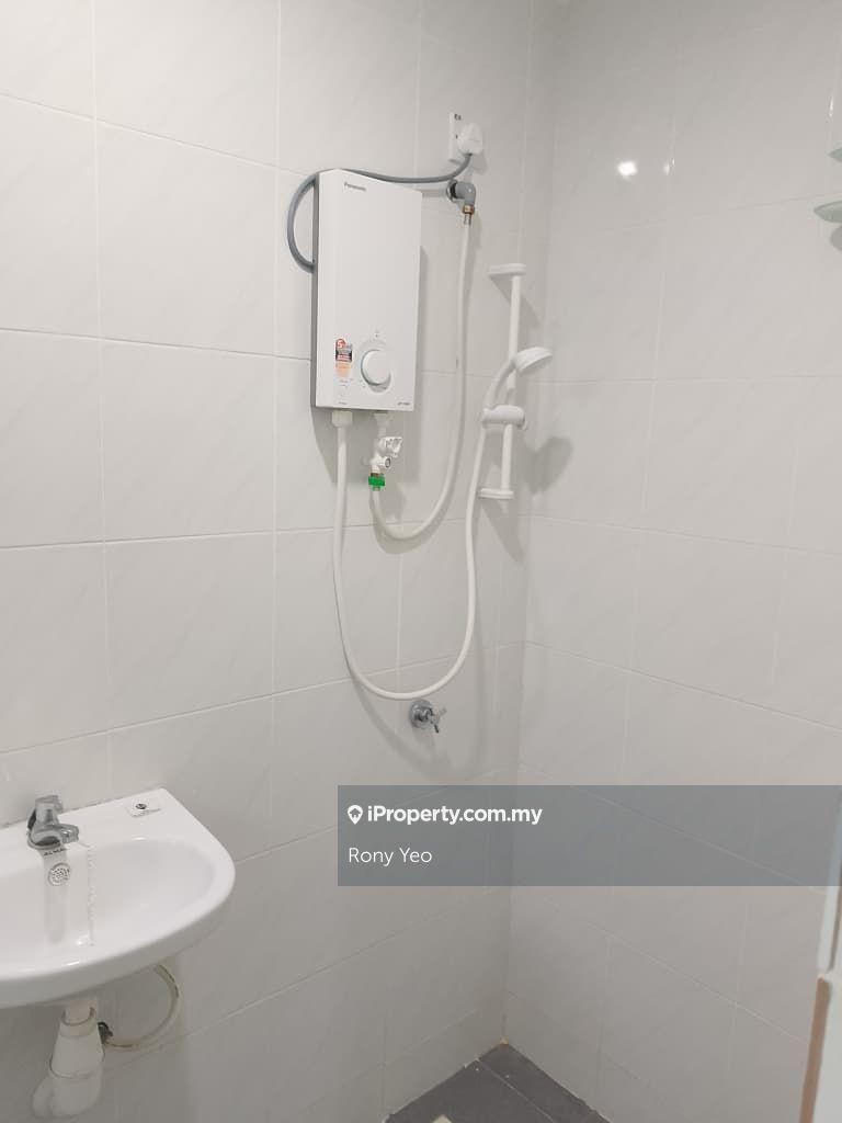 Apartment for Rent in Camellia Residences by Rony Yeo - iProperty.com.my