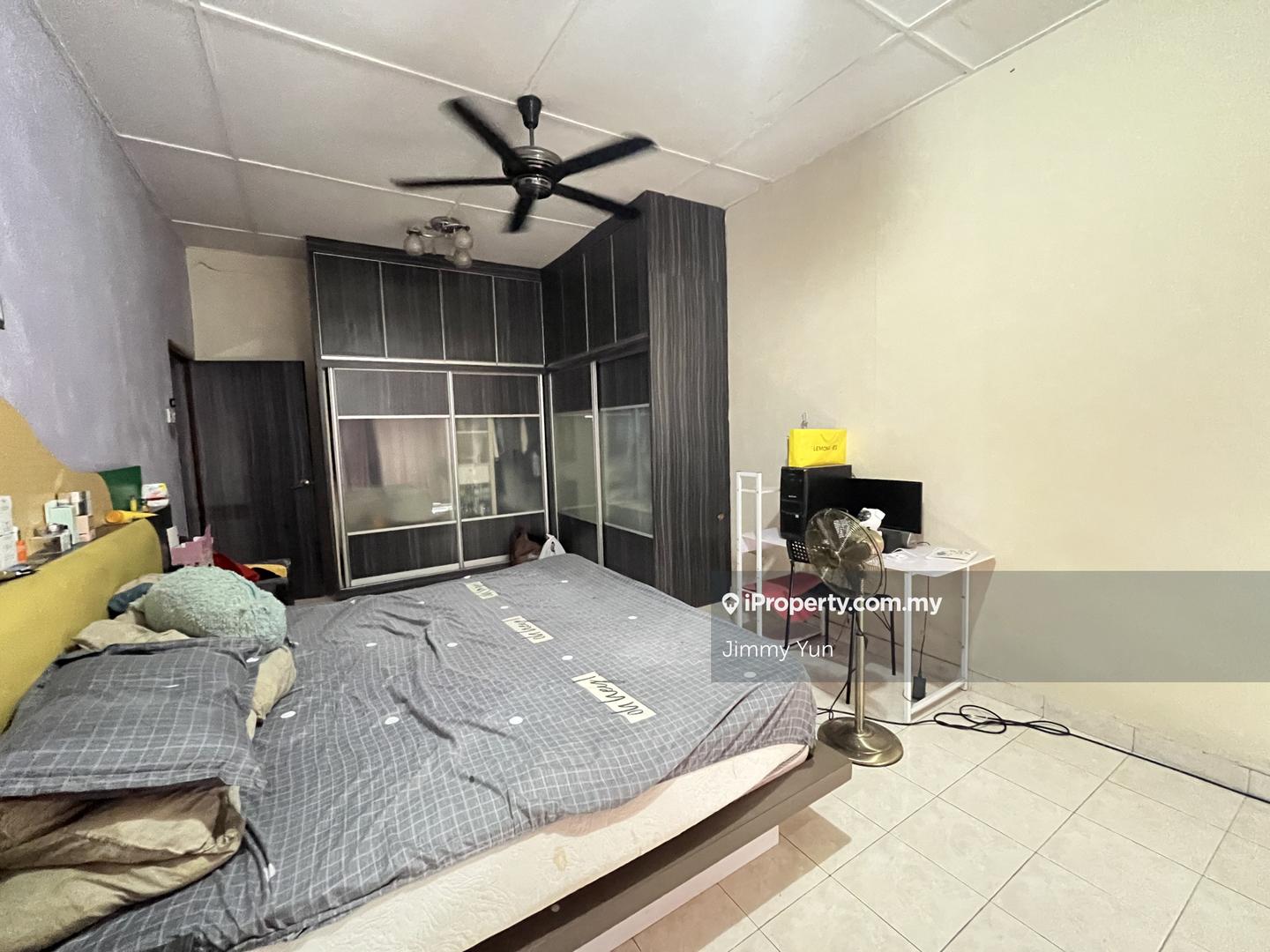 Rumah Berangkai 2.5 Tingkat untuk Dijual di Taman Bukit Serdang, Seri Kembangan oleh Jimmy Yun - iProperty.com.my