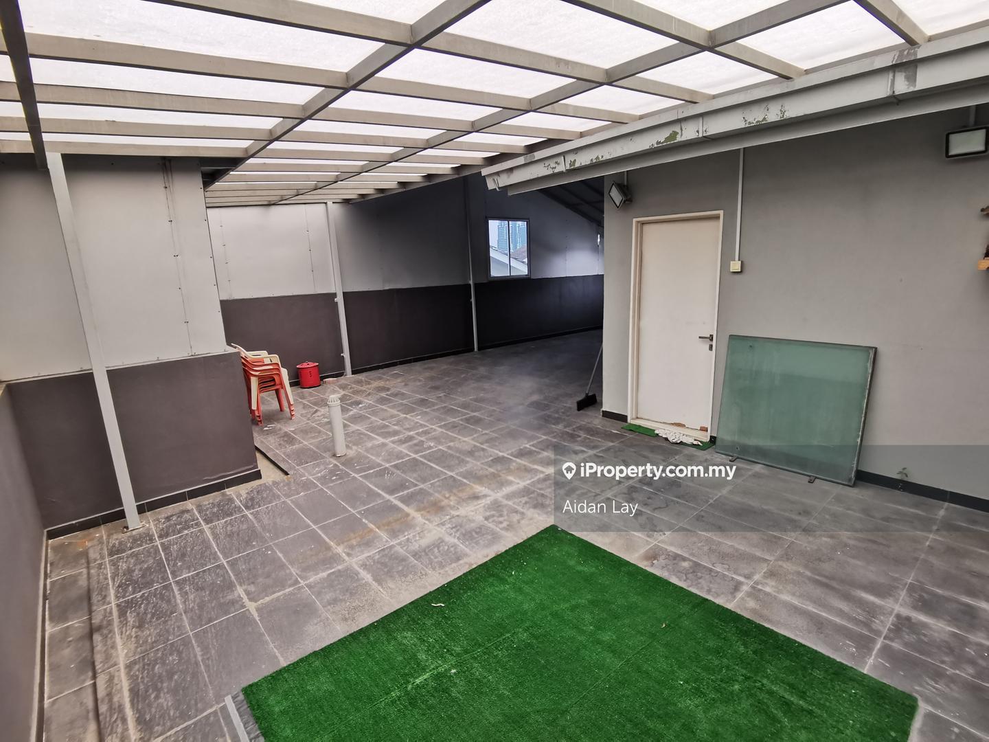 Townhouse for Sale in Kampung Sungai Kayu Ara, Petaling Jaya by Aidan Lay - iProperty.com.my