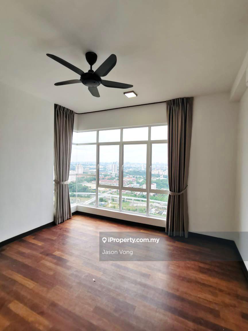 Condominium for Sale in Paraiso Residence @ The Earth by Jason Vong - iProperty.com.my