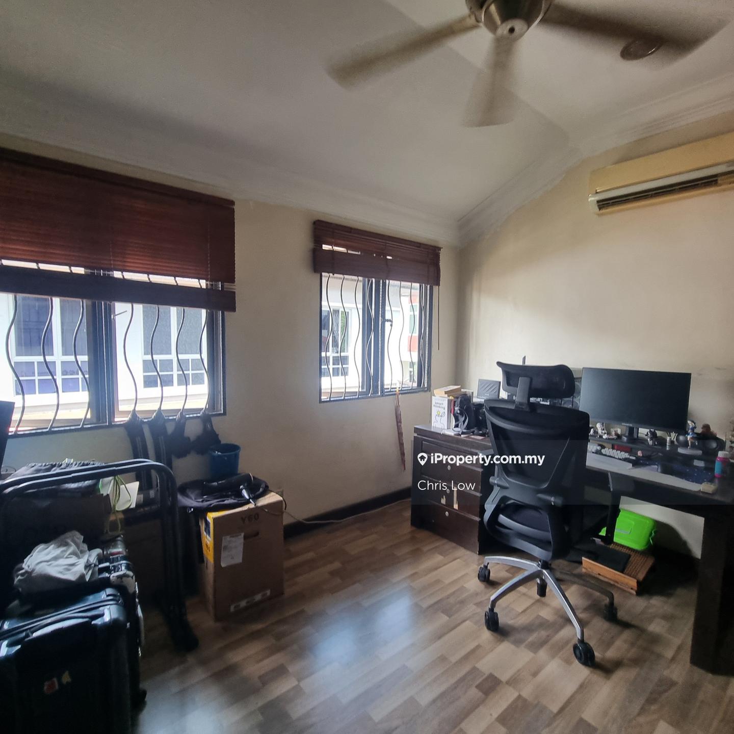 Rumah Berkembar untuk Dijual di Taman Sri Reko, Kajang oleh Chris Low - iProperty.com.my