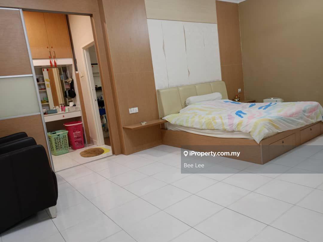 Rumah Berkembar untuk Dijual di Aman Perdana, Bukit Raja, Setia Alam, Klang oleh Bee Lee - iProperty.com.my