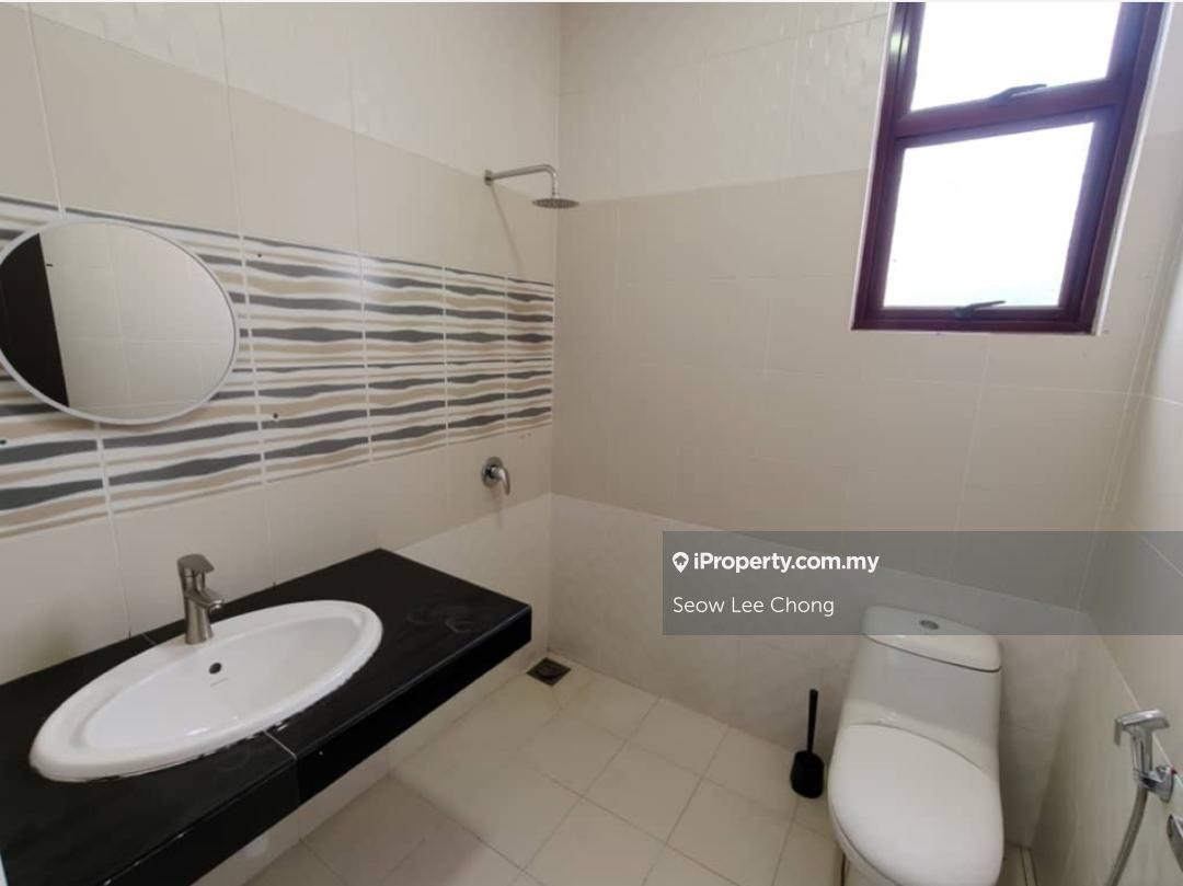 Bungalow House for Sale in Taman Yarl, Jalan Klang Lama (Old Klang Road) by Seow Lee Chong - iProperty.com.my