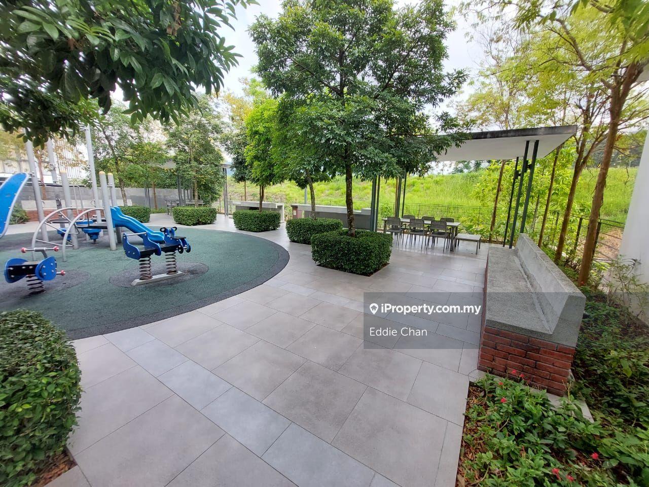 Rumah Berangkai 3 Tingkat untuk Dijual di 16 Quartz Courtyard Villa, Melawati oleh Eddie Chan - iProperty.com.my