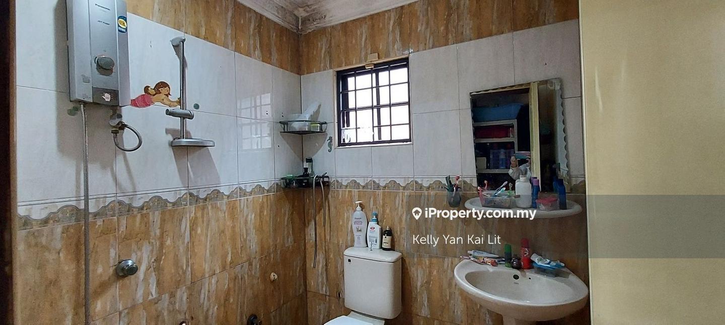 Rumah Berangkai 2 Tingkat untuk Dijual di Bandar Bukit Tinggi 2, Klang oleh Kelly Yan Kai Lit - iProperty.com.my