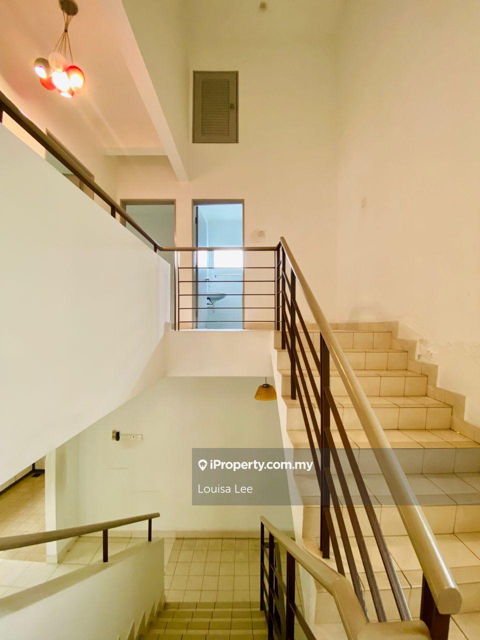 Townhouse for Sale in Kota Kemuning, Shah Alam by Louisa Lee - iProperty.com.my