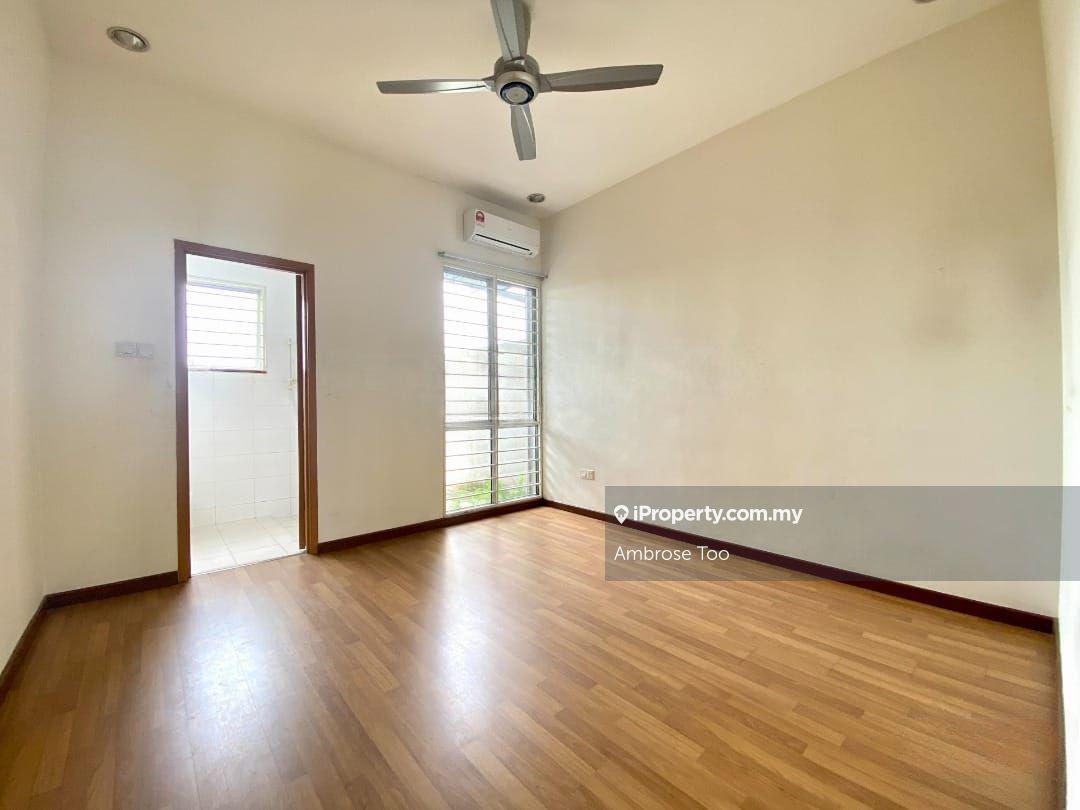 Rumah Berkembar untuk Dijual di Taman Anggun, Rawang oleh Ambrose Too - iProperty.com.my