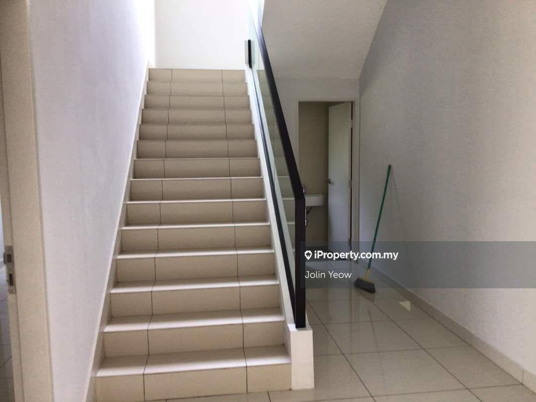 Banglo untuk Dijual di Big Bungalow Freehold 7276 sq ft, Ipoh oleh Jolin Yeow - iProperty.com.my