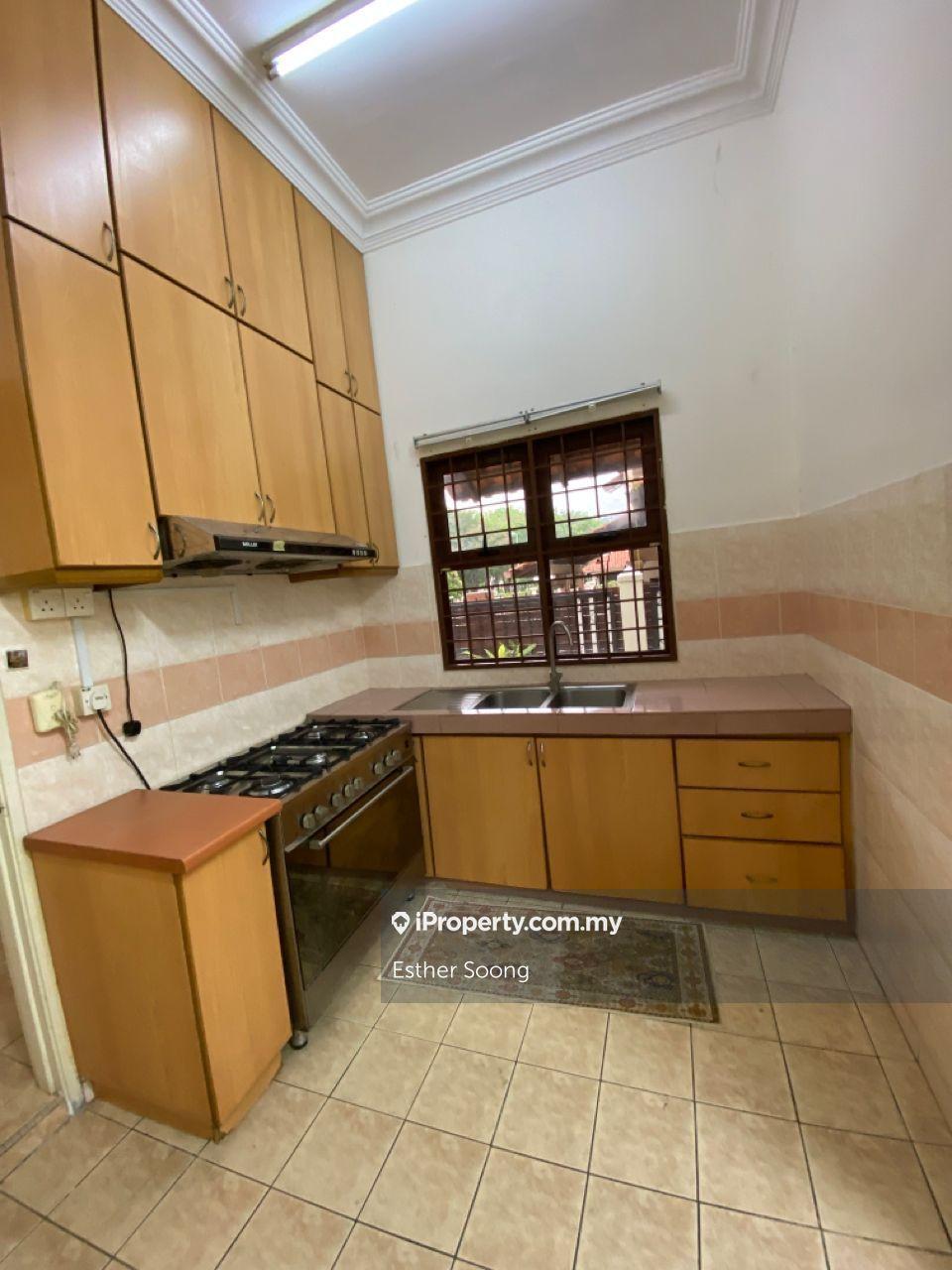 Bungalow House for Rent in Mutiara Damansara, Selangor by Esther Soong - iProperty.com.my