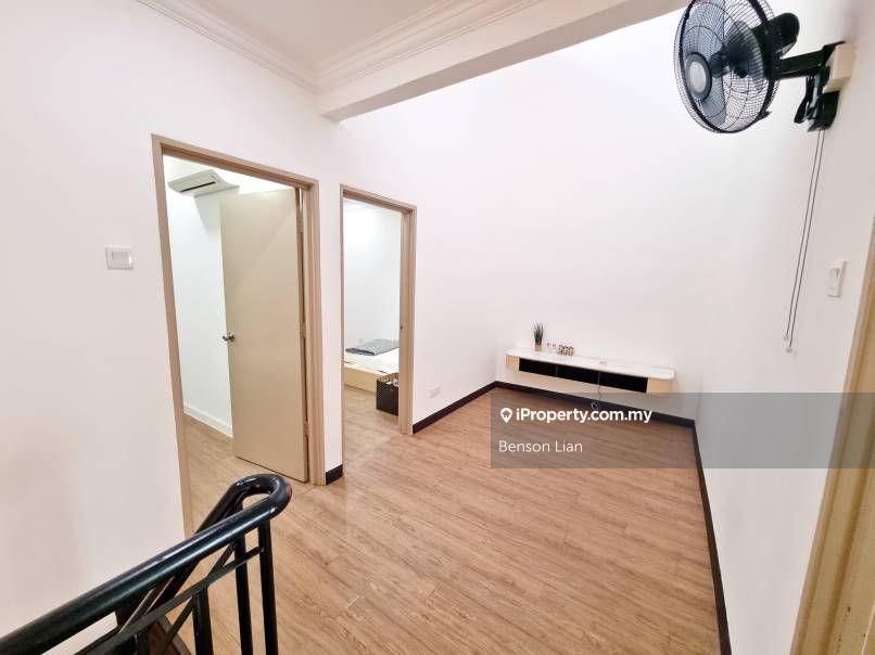 Rumah Berangkai 2 Tingkat untuk Dijual di Seksyen 13 Taman Tadisma, Shah Alam oleh Benson Lian - iProperty.com.my